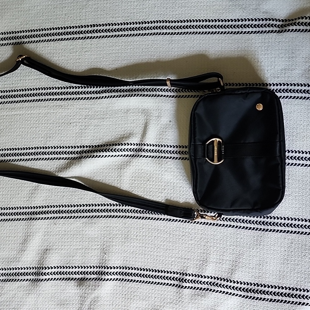 Pacsafe women crossbody